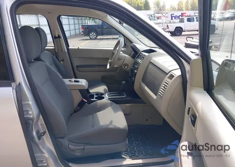 2008 Ford Escape Xls/Xls Manual from USA, damaged, VIN 1FMCU02Z48KB04791